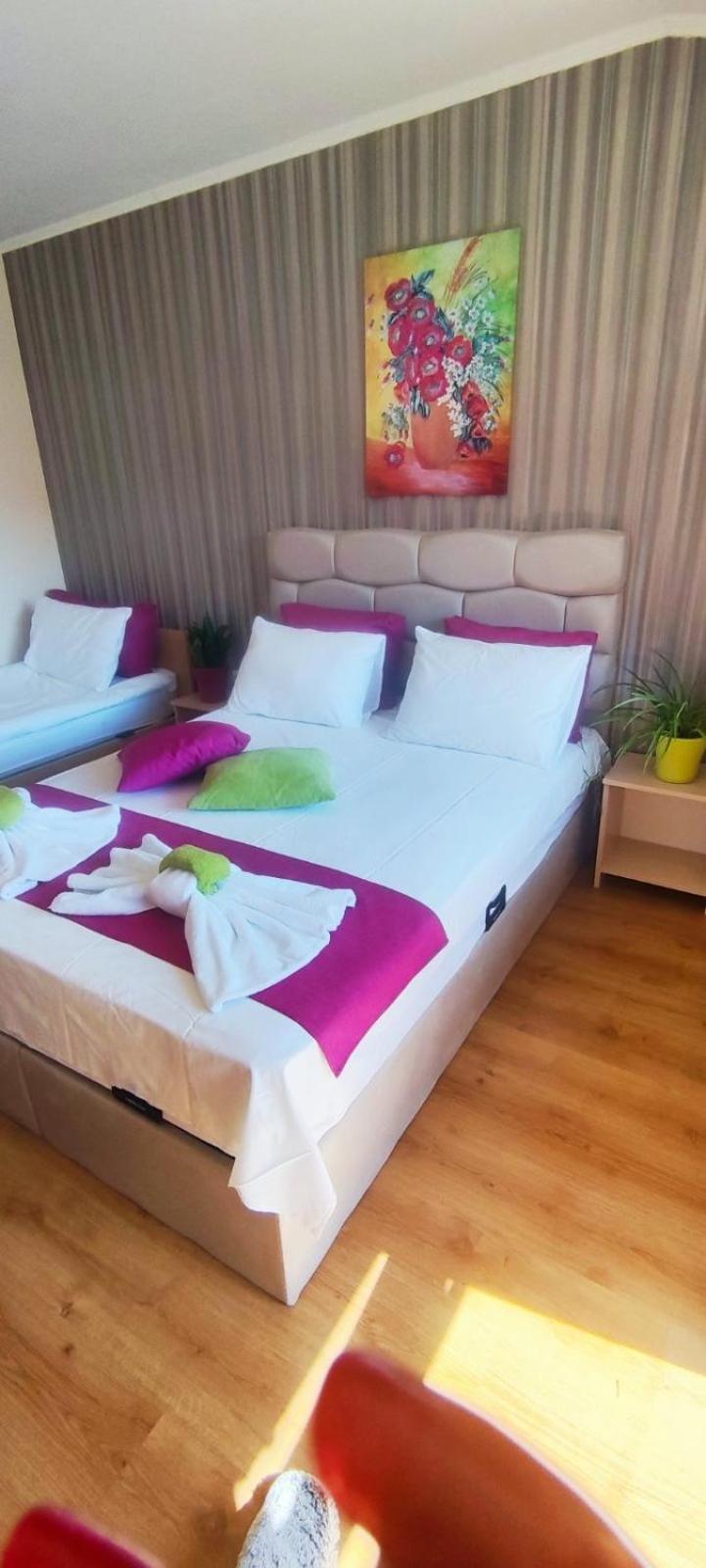 Cedar Lodge 3/4 Apartment Paradise Bansko Exterior foto